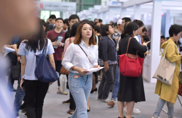 為什么要去香港留學呢？